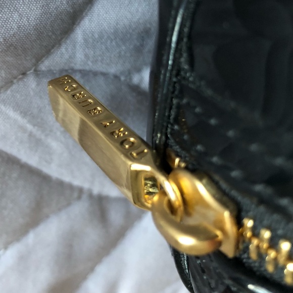 Tory Burch Patent Leather Cosmetic Bag Black - Picture 3 of 9